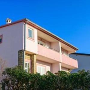 Apartmani Nikolina Ražanac Екстериор снимка