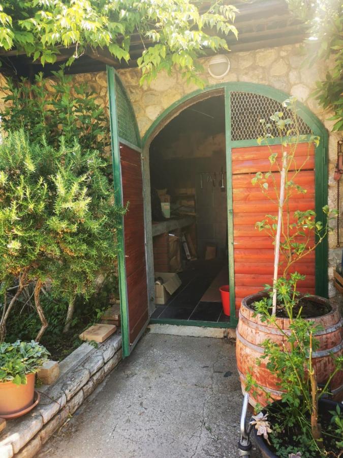 Apartmani Nikolina Ražanac Екстериор снимка